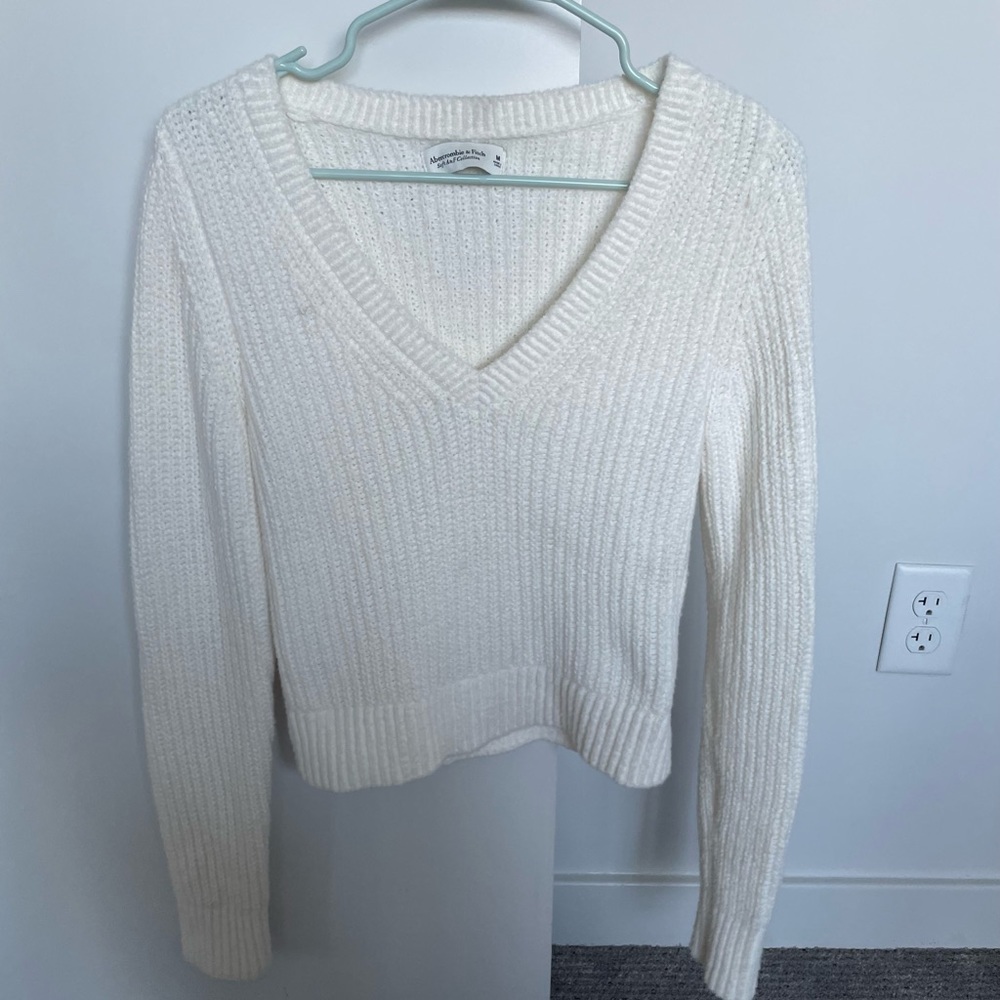 Abercrombie Soft AF Dream Lush V Neck Sweater